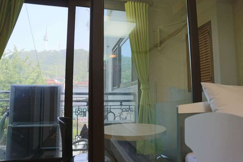 Hostal Grand Field Residence Hostel
