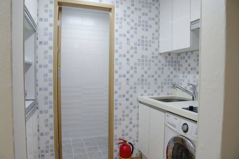 Hostal Grand Field Residence Hostel