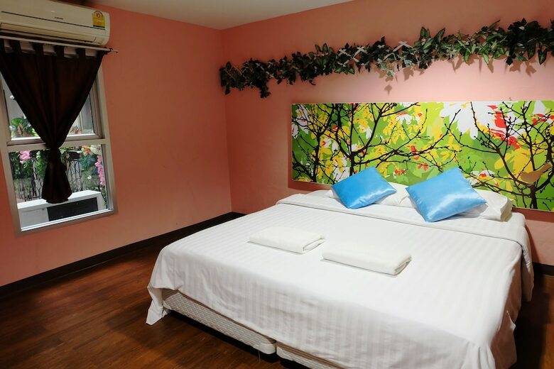 Hostal Take A Nap Hotel