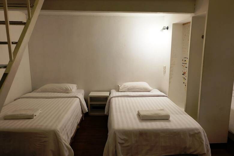 Hostal Take A Nap Hotel