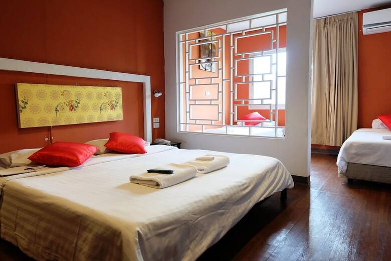 Hostal Take A Nap Hotel
