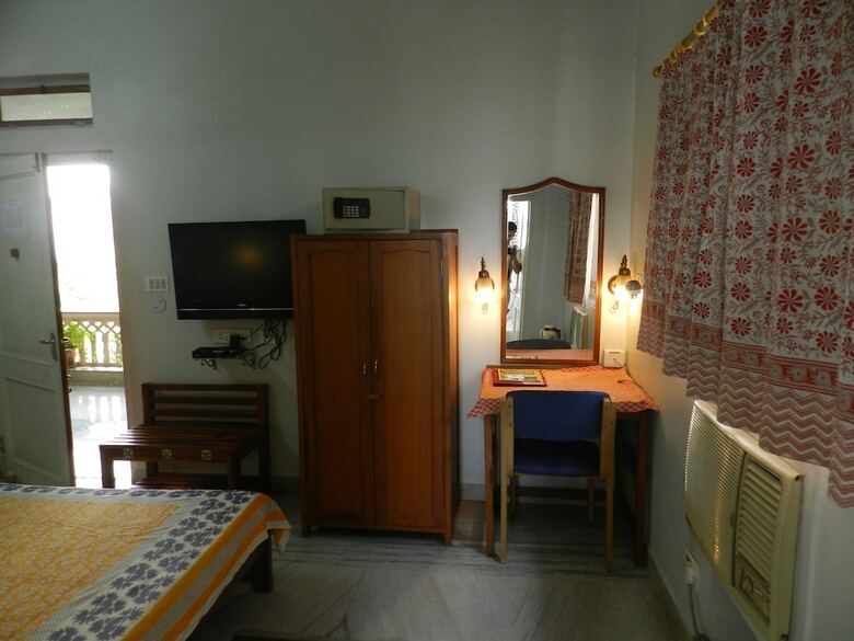 Hotel Tara Niwas