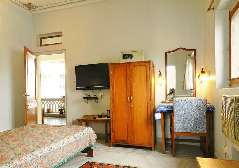 Hotel Tara Niwas