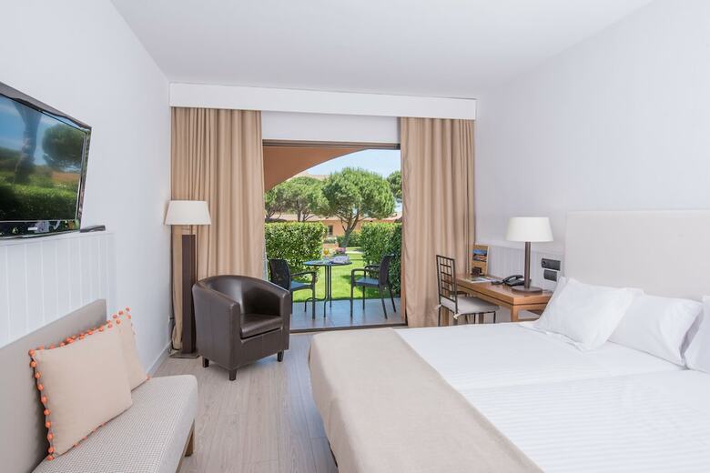 Hotel La Costa Golf & Beach Resort