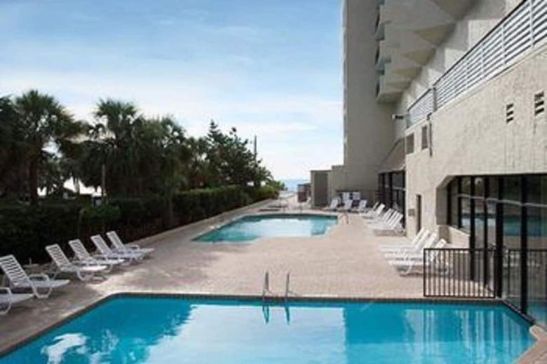 Bluewater Resort By Elliott Beach Rentals
