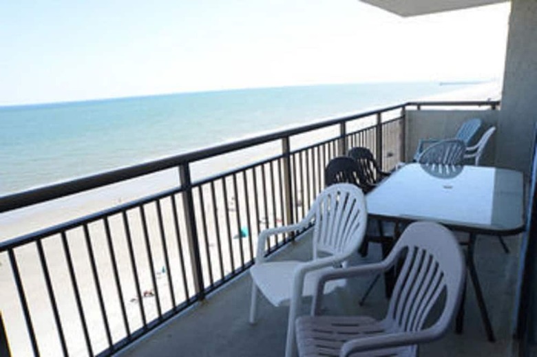 Bluewater Resort By Elliott Beach Rentals