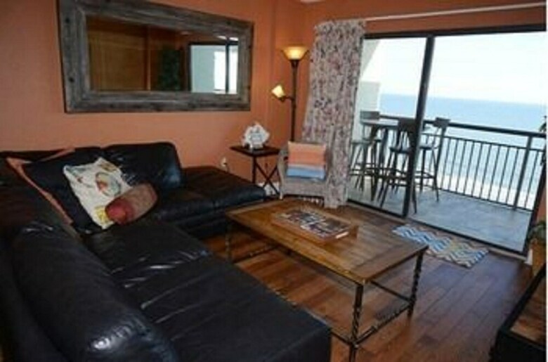 Bluewater Resort By Elliott Beach Rentals