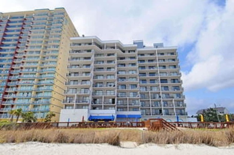 Bluewater Resort By Elliott Beach Rentals