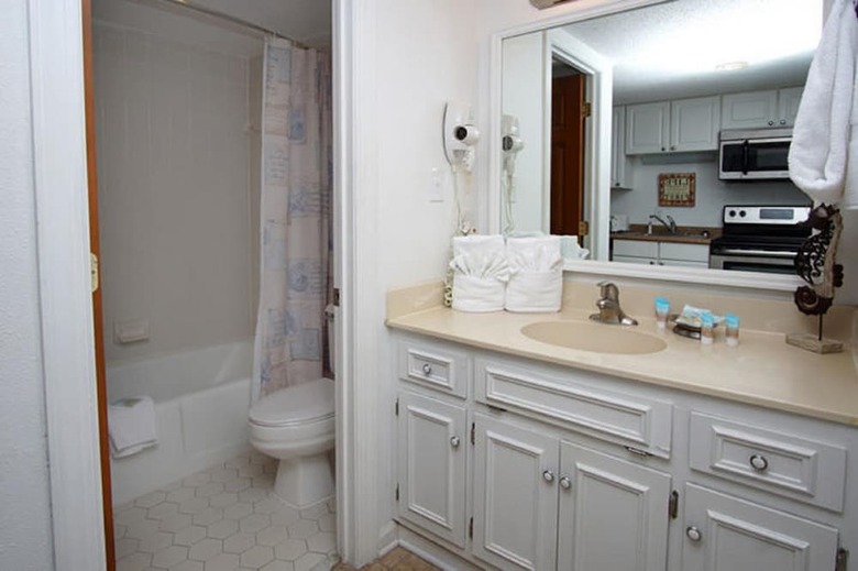 Bluewater Resort By Elliott Beach Rentals