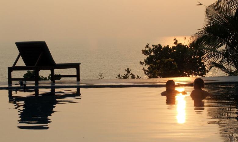 Hotel The Eco, The Poolside Beach Retreat