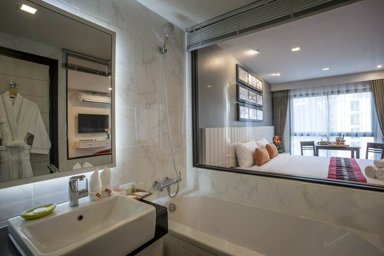 Cmor Hotel Chiang Mai By Andacura