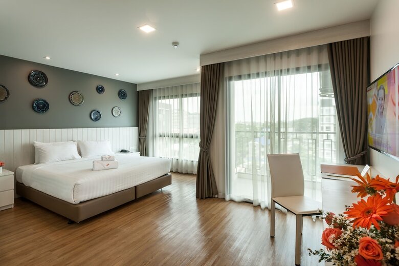 Cmor Hotel Chiang Mai By Andacura