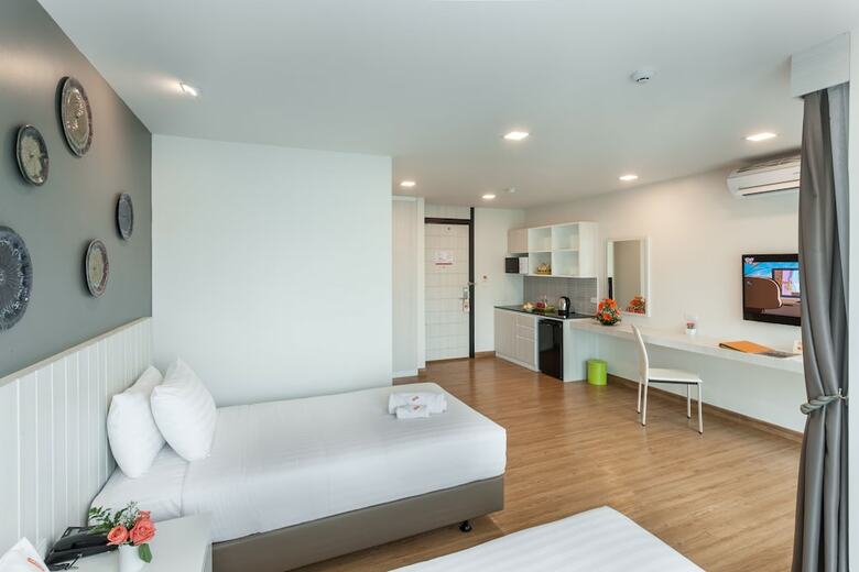 Cmor Hotel Chiang Mai By Andacura
