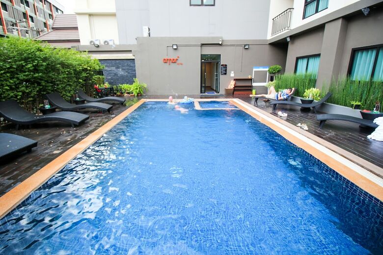Cmor Hotel Chiang Mai By Andacura