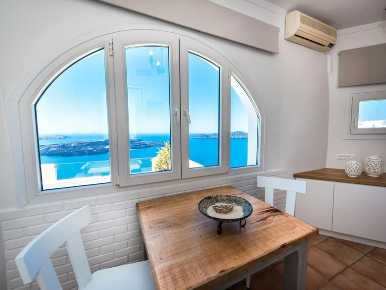 Hotel Damigos Caldera World