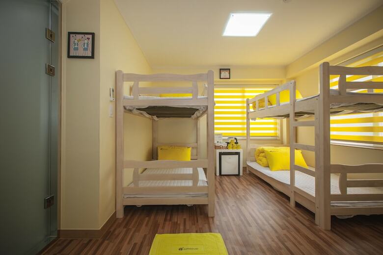 Hotel 24 Guesthouse Haeundae Premier
