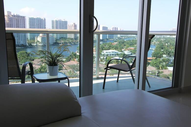 Ocean Reserve Apartments By Flatsaway