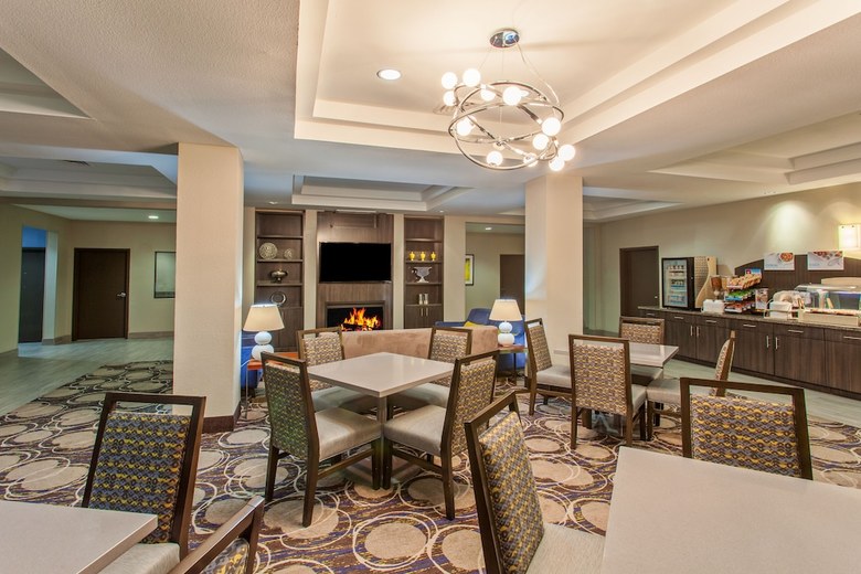 Holiday Inn Express Hotel & Suites Wharton