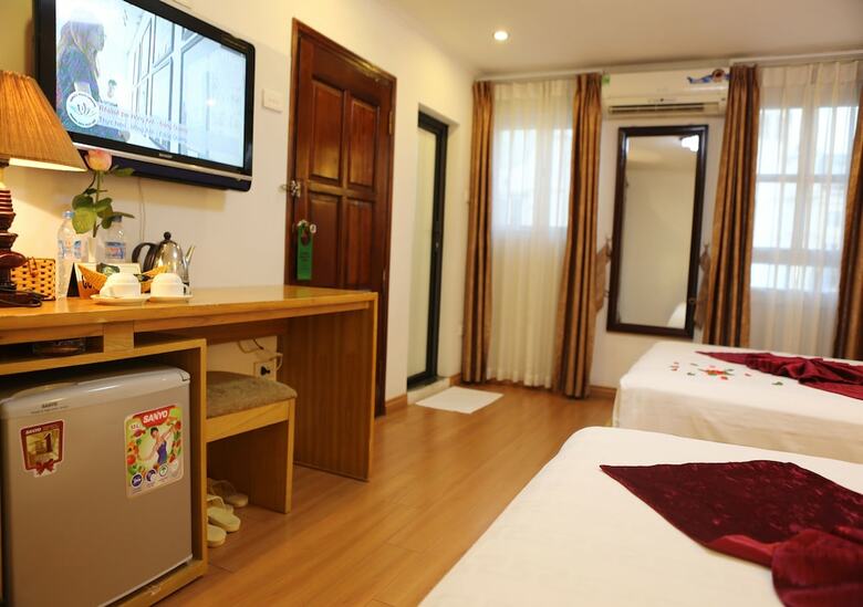 Madam Moon Hotel
