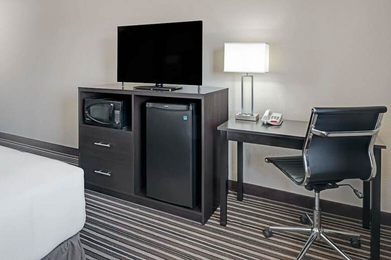 Motel Super 8 By Wyndham Omaha I-80 West
