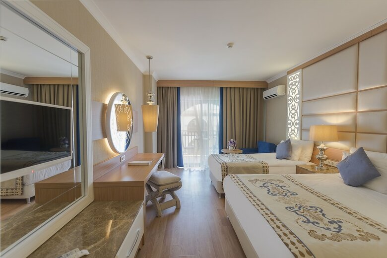 Hotel Quattro Beach Spa & Resort - All Inclusive