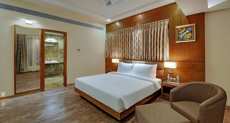 Hotel The Fern Residency Somnath