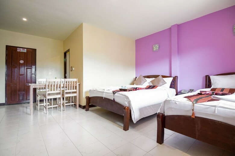 Talay Sai Hotel @ Thung Wua Laen