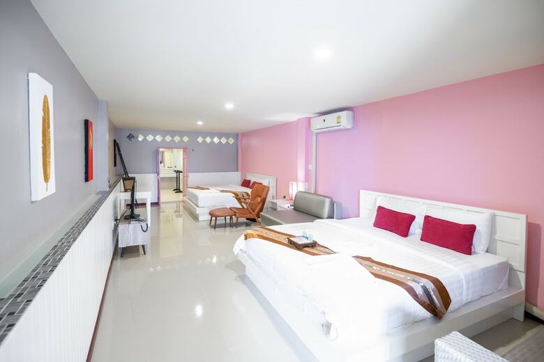 Talay Sai Hotel @ Thung Wua Laen