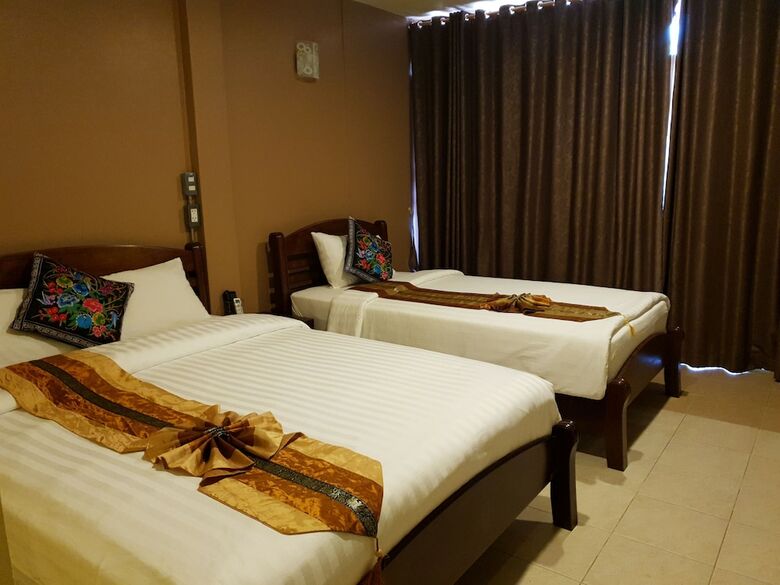 Talay Sai Hotel @ Thung Wua Laen