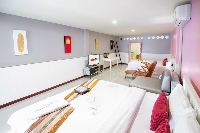 Talay Sai Hotel @ Thung Wua Laen