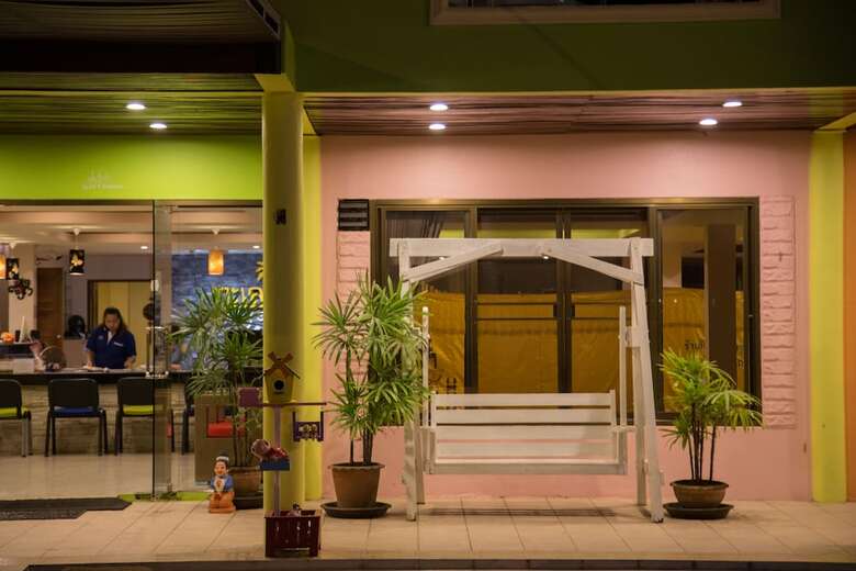 Talay Sai Hotel @ Thung Wua Laen
