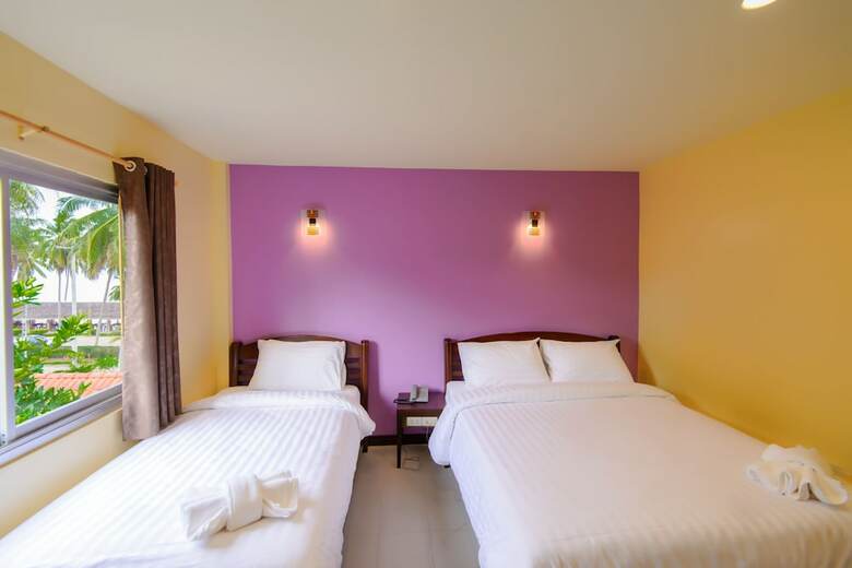 Talay Sai Hotel @ Thung Wua Laen