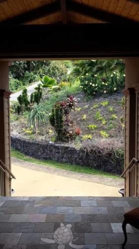Bed & Breakfast Kona Palace In Captain Cook
