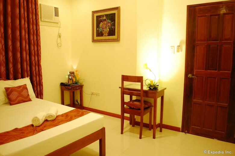 Hotel Aquari Travelers Suites