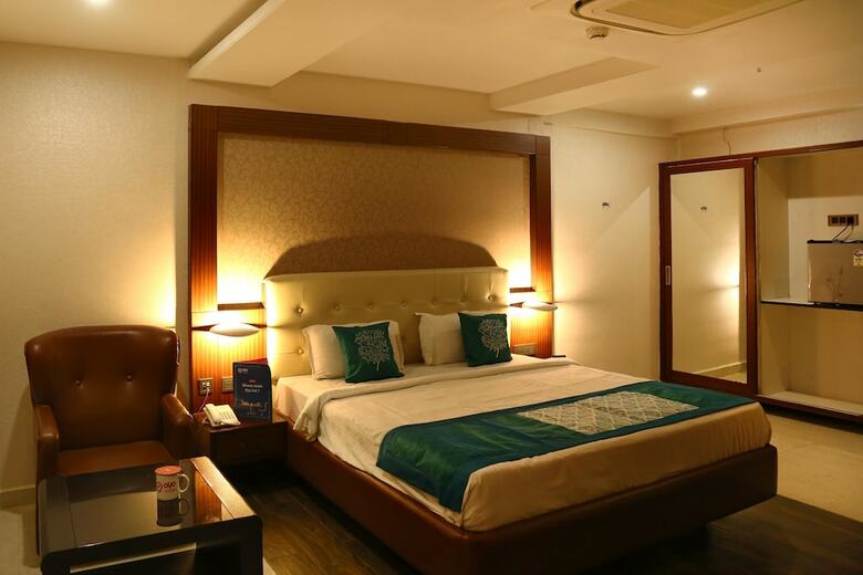 Oyo 1566 Hotel Kranthi's Innotel