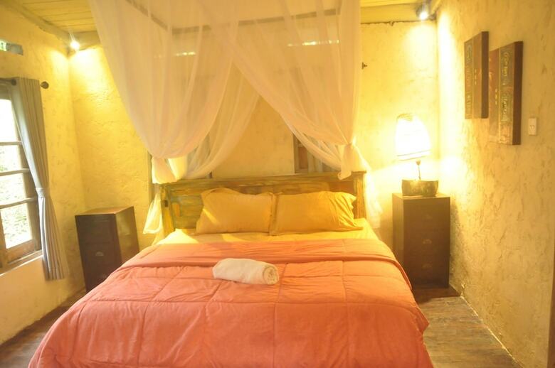 Hotel Tepi Sawah Lodge