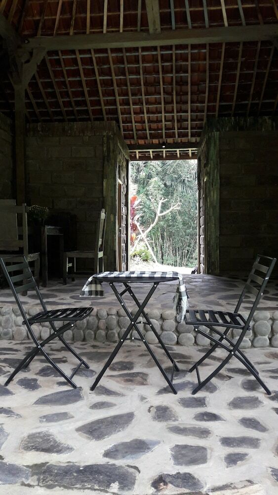 Hotel Tepi Sawah Lodge