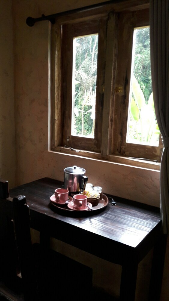Hotel Tepi Sawah Lodge