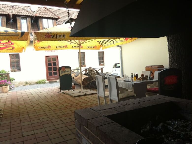 Hotel Penzion A Restaurace Na J�zd�rn?
