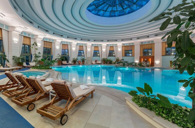 Monte-carlo Bay Hotel & Resort