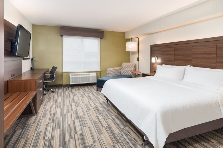 Hotel Holiday Inn Express & Suites Milton