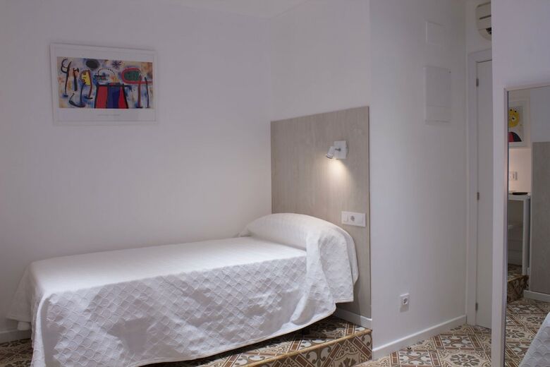 Hostal Nova