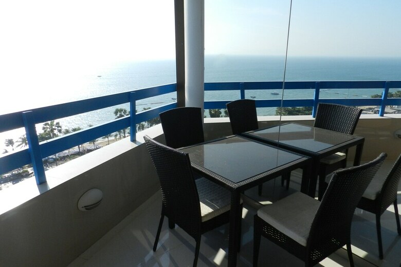 Alex Group Jomtien Plaza Condotel