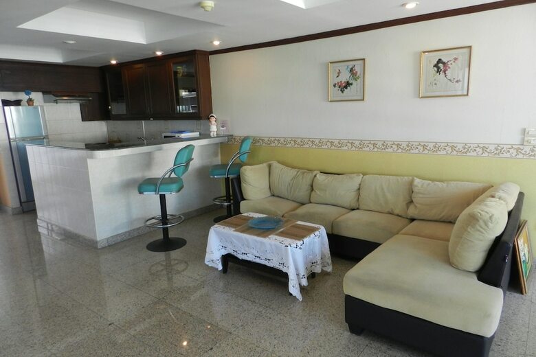 Alex Group Jomtien Plaza Condotel