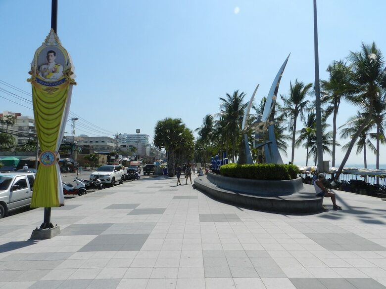 Alex Group Jomtien Plaza Condotel