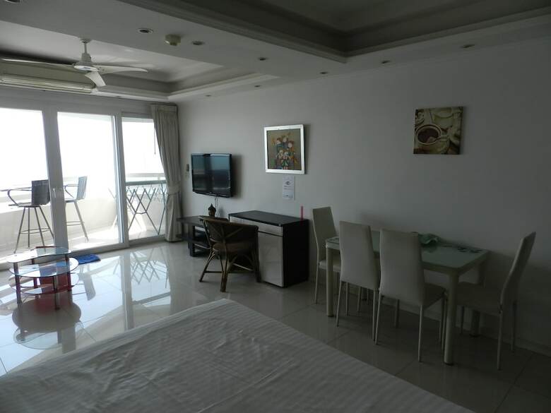 Alex Group Jomtien Plaza Condotel