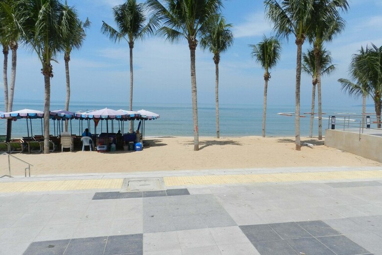 Alex Group Jomtien Plaza Condotel
