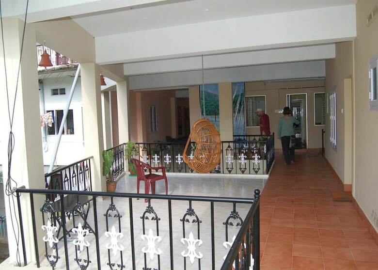 Hotel Jungle Palace Homestay