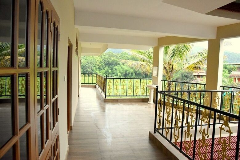 Hotel Jungle Palace Homestay