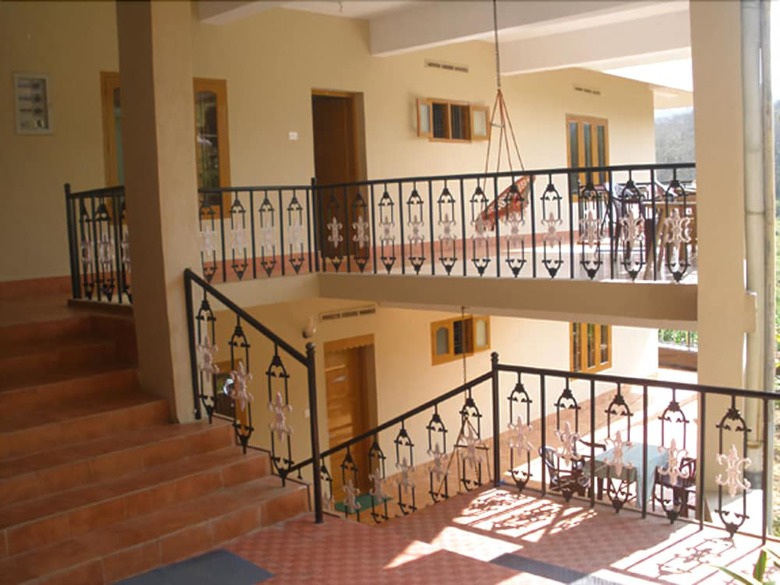 Hotel Jungle Palace Homestay